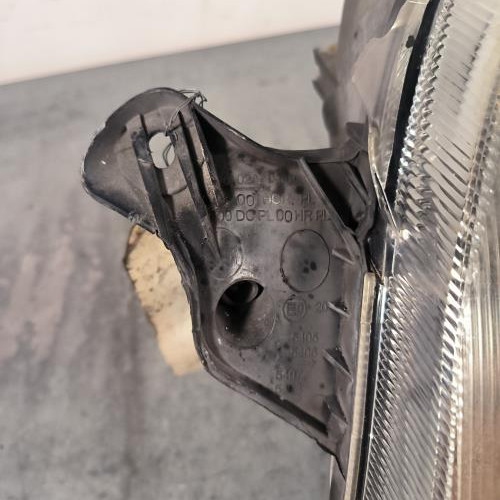 117036084-f14d7a11-629a-4a64-8ced-85162f665981-Piece-Optique-avant-principal-gauche-feuxphare-93175364-OPEL-MERIVA-A-PHASE-2-f66ab802cc7cd089a322ebce8f0d6dfea53e4e598879b74acb2db2636e83cf23_m.jpg
