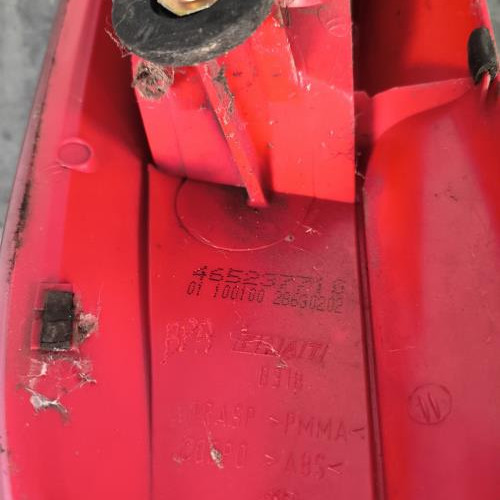 117408372-4bfb2f04-7a13-4e58-bd7e-052603ffaf26-Piece-Feu-arriere-principal-droit-feux-46523771-FIAT-PUNTO-2-PHASE-1-2a0b4704a1fcd068377c1a3f7e5189d5f6d6827b3073c3e426c7189472b33bbd_m.jpg
