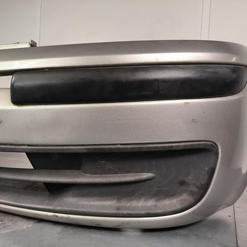117408380-9e061837-a935-4b30-bbbe-d110a20616a8-Piece-Pare-choc-avant-71777574-FIAT-PUNTO-2-PHASE-1-a2f169990e5a114063874958ba2fb558b924a43d6e44c4befca0a740eb6e37b3_m.jpg