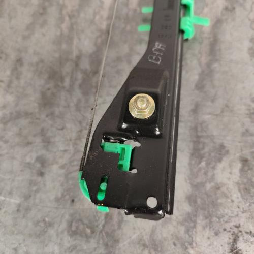 117409857-3a0e1f1f-ddb5-4fe5-8eec-ccf2cba1476f-Piece-Leve-vitre-electrique-avant-droit-51764549-FIAT-PUNTO-2-PHASE-1-6ac10748b3bd7ce211559d801242c23fc4dd964b2e109e05421ba4d25bf629ad_m.jpg