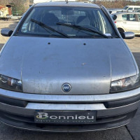 Vehicule-FIAT-PUNTO%25202%2520PHASE%25201-2000-b7f0124aa1a978f5e19124a8011a1366ac9677edcc6206668808f130493b58a6_m.jpg