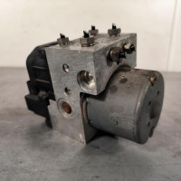 117412787-fed27ade-4892-4f41-a817-0f5b95e578ad-Piece-Bloc-ABS-freins-anti-blocage-71714723-FIAT-PUNTO-2-PHASE-1-bffc4ffc0380d584c8ee30ca46324980f66b088641030f5fbf950b8150a63dfe_m.jpg