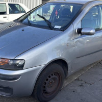 Vehicule-FIAT-PUNTO%25202%2520PHASE%25201-2000-6b060212dd3647bd176a467ddd7d191f2b40f5f8a77553f501b5fd4d1cd2512d_m.jpg