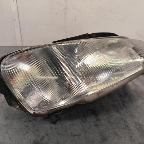 117514573-df8641d9-9632-4817-b588-eef053dfea7a-Piece-Optique-avant-principal-droit-feuxphare-6205P4-PEUGEOT-106-PHASE-2-e0a6f253ba8bb4983ae185256a6ee7d7bab5d83b2405eb3f302391b75ce0392e_m.jpg