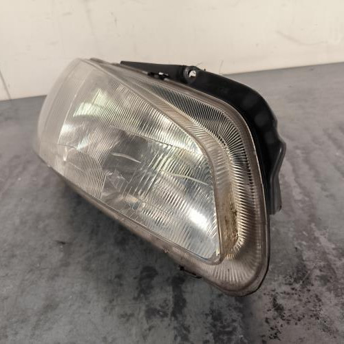 117514573-c4240f5a-11d1-489e-9d60-70bcb6bef90f-Piece-Optique-avant-principal-droit-feuxphare-6205P4-PEUGEOT-106-PHASE-2-d2be94e84a4f25f1b463ae66dc3fdf33470c07b42c04f721a863e35e6fad00b1_m.jpg