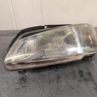 117514574-72935ba2-5a36-4ce7-84e1-690d6b431c5b-Piece-Optique-avant-principal-gauche-feuxphare-6204P4-PEUGEOT-106-PHASE-2-79850382f5f4c537d23db7253a25bd325add508ad210fc17b0b20c490d6500bc_m.jpg