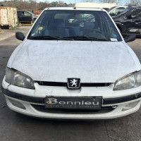 Vehicule-PEUGEOT-106%2520PHASE%25202-1997-559e948a2e06af2d6678ecde8d988bbc3a2cc5c4b8e92901f81b115ed3278a76_m.jpg