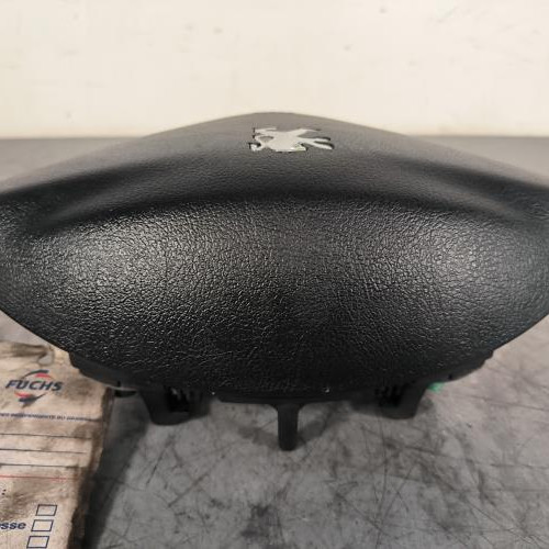 117552527-d289df00-813e-4a5c-a165-479f2a16cd59-Piece-Air-bag-conducteur-4112JA-PEUGEOT-207-PHASE-1-e1bc472135a2e9723b3b8bc7a5d67ec899e85803e815bd93f77ff869375df56f_m.jpg