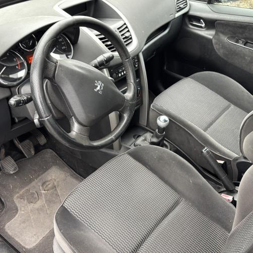 Vehicule-PEUGEOT-207%2520PHASE%25201-2007-b3bf9a801b52e54c44e3342aad49f6eae5a6aa15a66dd8457861a089f1f5c9b8_m.jpg