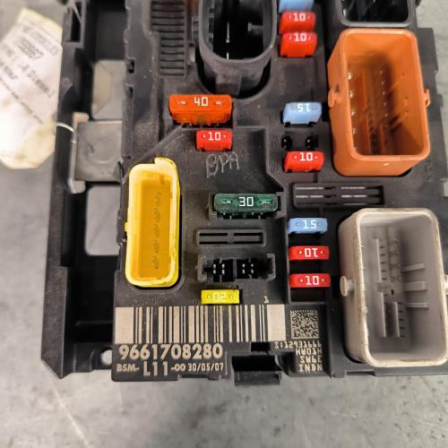 117552887-f63968d0-aea2-4eb3-a387-36753889f2c4-Piece-Boitier-servitude-moteur-BSM-6500FH-PEUGEOT-207-PHASE-1-becc4ad67e942e1f3df981427b3c997df55630ae5347d4a605f96a52fca36829_m.jpg