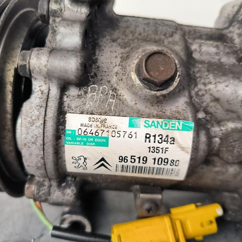 117552891-d164955f-7105-4c3b-b06f-7ca2542d342a-Piece-Compresseur-clim-9651910980-PEUGEOT-207-PHASE-1-a8bcbd793a56200af9afedcb1aeecb169864174b5cf64c00173bf21ab2d61cc4_m.jpg