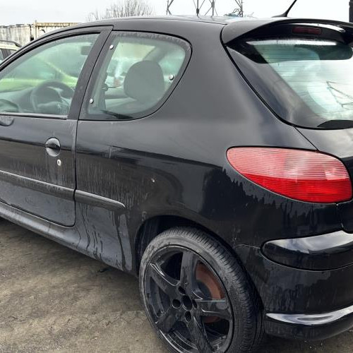 Vehicule-PEUGEOT-206%2520PHASE%25202-2001-50f4297e44eef244ab1de7a90589e43d9e357c8ba90cd92d0faba338f110c95c_m.jpg