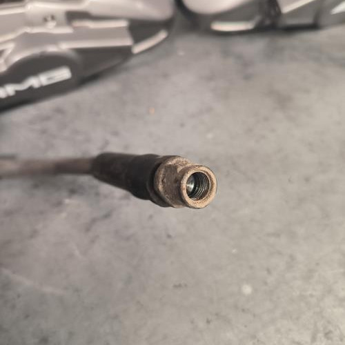 117781508-1b026f52-cb31-47f9-aee9-73a0c95dcd46-Piece-Etrier-avant-droit-freinage-1764210898-MERCEDES-CLASSE-A-176-PHASE-1-6dd6ddc6c2efe3497d09fa47d49f9eea46b24492dba2cd1bce4f2800c6f7903e_m.jpg