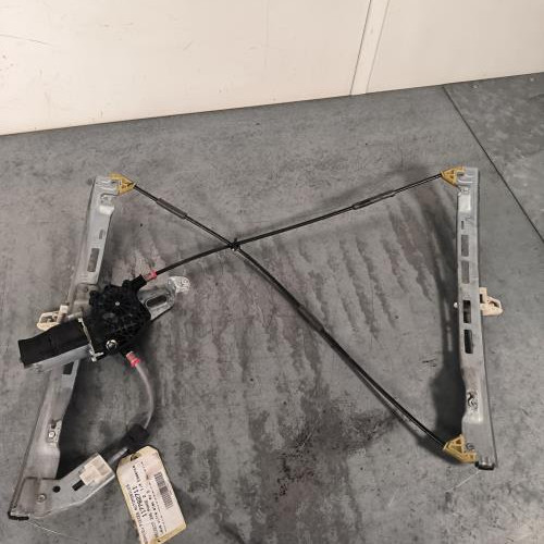 Leve vitre electrique avant droit