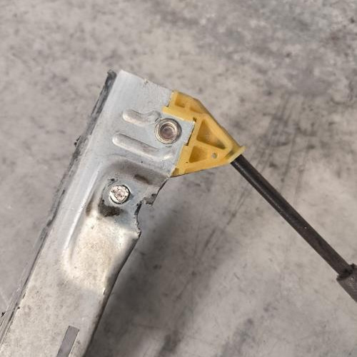 117782713-b0405fb9-dc23-4b70-b38d-a2b8603dea1d-Piece-Leve-vitre-electrique-avant-gauche-9221F9-PEUGEOT-206-PHASE-2-ae0f3cf0c75403463ff501754b08b56cf5c513498bdce08df2848fc3d8a83c7e_m.jpg