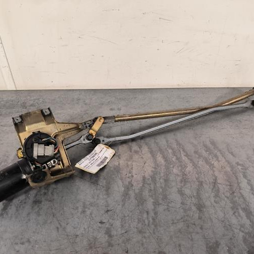 Moteur essuie glace avant