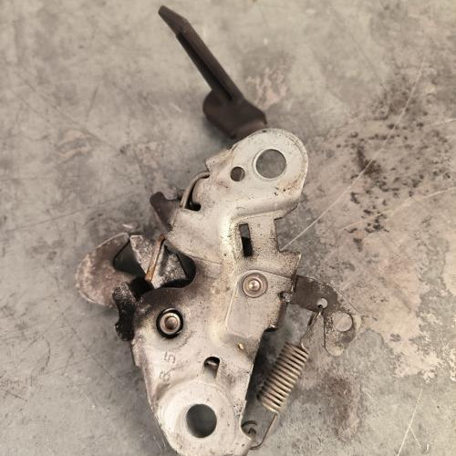 117791168-48ce160a-3bf7-4492-9d25-44d0d485be77-Piece-Fermeture-de-capot-0000793482-CITROEN-C3-1-PHASE-2-6b28e3a1a79418c3b7bf5ceb6525ab7c4ffc5dfa034be8d1a4e95b3c7ffecddb_m.jpg