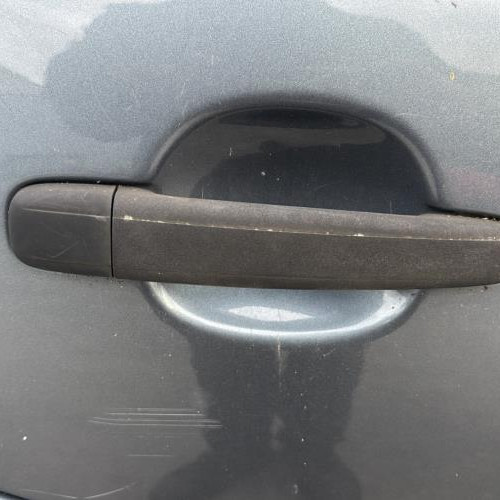 Poignee porte arriere droit