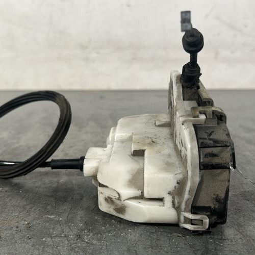117792068-2f490243-999b-40fc-b599-a40749d2e02d-Piece-Fermeture-centralisee-arriere-droit-00009138K4-CITROEN-C3-1-PHASE-2-21b9906d8c853b4ee388a99322e41264e27e88166be36c05e6b62f6eecbb47d8_m.jpg