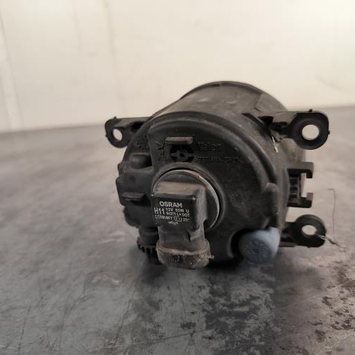 117843024-6d9bc76a-6ccd-4ac3-9858-5a17f61893a2-Piece-Anti-brouillard-droit-feux-8200074008-RENAULT-SCENIC-2-PHASE-1-1f71082fa05db7805ab016a6d9926ee9d4fa9cfd7c07c8a498ae1717cd00b3a6_m.jpg