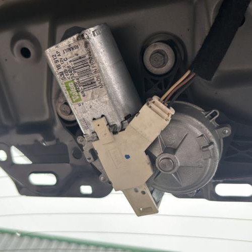 Moteur essuie glace arriere