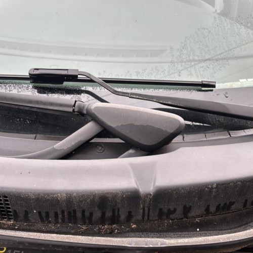 Moteur essuie glace avant