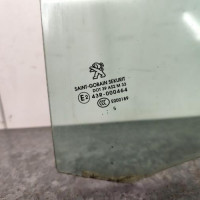 117858447-8412090a-d504-4075-b574-932e5d7284a7-Piece-Vitre-arriere-gauche-9677868980-PEUGEOT-308-2-PHASE-1-8e04e176fea8d5c053f2baed408377a6daf5c6802d9f94042526f3e6d34bd6a3_m.jpg