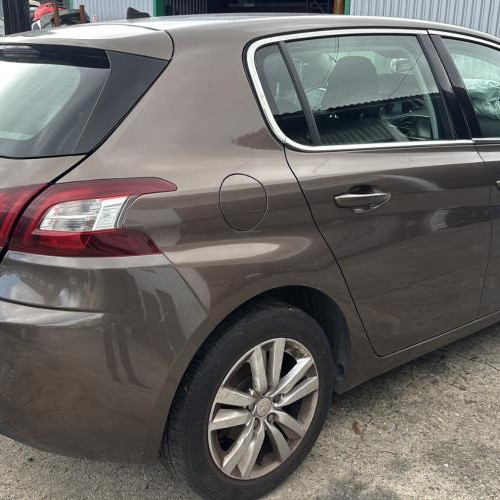 Vehicule-PEUGEOT-308%25202%2520PHASE%25201-2015-54ff256dc1da2ad8ac0328a5f7d251a2f9214f1739a451078fccf785e6670625_m.jpg
