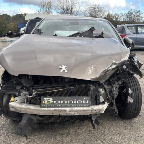 Vehicule-PEUGEOT-308%25202%2520PHASE%25201-2015-086cb5a2ccea4b29e8a1d806a35314e1bc311a760e8cfb8689322d3232a6fb67_m.jpg