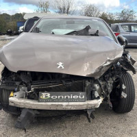 Vehicule-PEUGEOT-308%25202%2520PHASE%25201-2015-086cb5a2ccea4b29e8a1d806a35314e1bc311a760e8cfb8689322d3232a6fb67_m.jpg