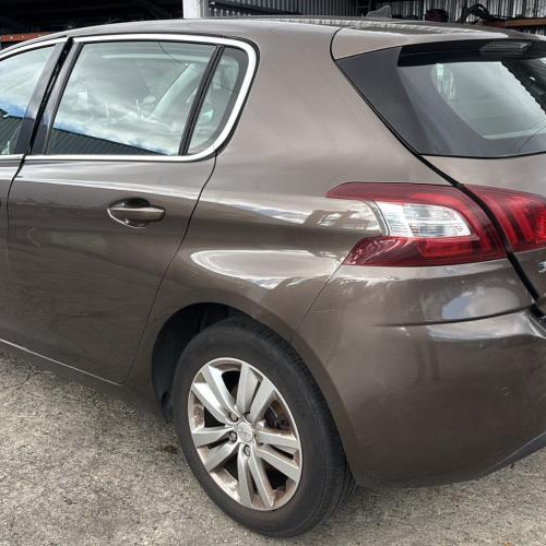 Vehicule-PEUGEOT-308%25202%2520PHASE%25201-2015-cad10e701568630daed4e9602003621d974045258f23d8ebe5afbe453bc8c5f7_m.jpg