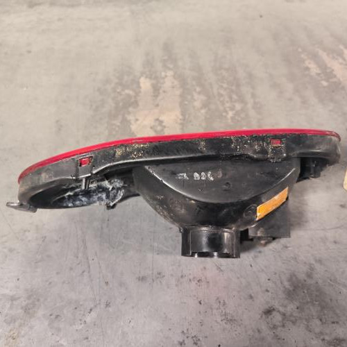 117864045-7ec0b05b-b056-461b-b959-545830331663-Piece-Anti-brouillard-arriere-gauche-9240526120-HYUNDAI-SANTA-FE-1-554be5847b7d3d261467239632c3f9de38ef9e58cf67aeffd5113ee7ad751170_m.jpg