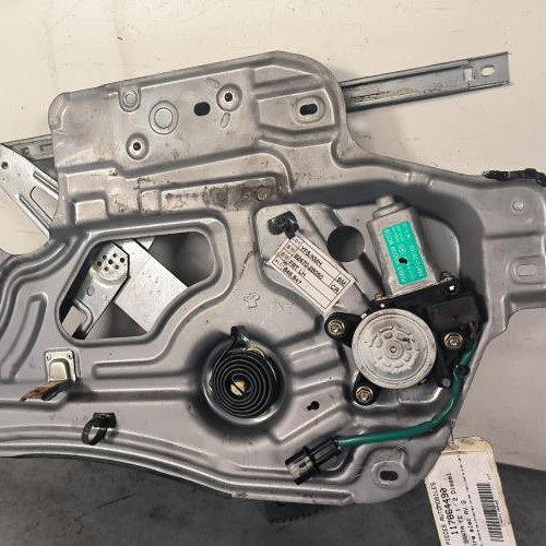117864490-c3a18927-991c-425b-a463-dc295e2e8f25-Piece-Leve-vitre-electrique-avant-gauche-8240526000-HYUNDAI-SANTA-FE-1-e926adac193a572779609f00348cc9477cd270940a6db2a7b8187dff6d5733ab_m.jpg