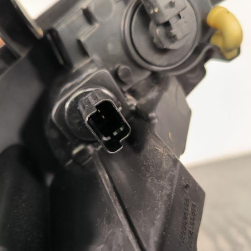 117933056-c7f0178c-15a7-4d9e-ba14-e0cd9a8ab338-Piece-Feu-diurne-avant-droit-9819435580-CITROEN-BERLINGO-3-M-PHASE-1-35bd3f6ef915f859ac9dc0e566fba3b8f485f6aa53cd7cc1940e4a70fb6eab8b_m.jpg