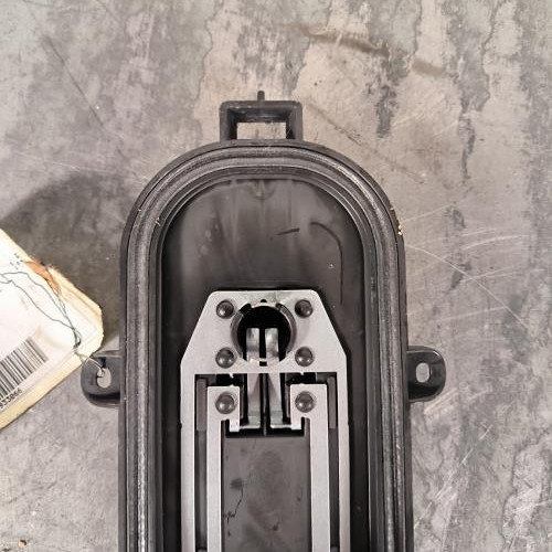 117933066-f6aab9ca-b8e4-4df5-9d65-c20411f8659d-Piece-Platine-feu-arriere-gauche-CITROEN-BERLINGO-3-M-PHASE-1-93ede8da64b2274acb9cb0cf61b290e33020d7b5fe365d7db8ee3c79a987ffee_m.jpg