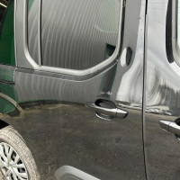 117933078-b3b5fbe4-54cd-45b1-a308-86b77d3990fc-Piece-Porte-laterale-droit-9820425280-CITROEN-BERLINGO-3-M-PHASE-1-c578a2f50c0221d936dd52fc34c87f045242000d474a5241a28ece85cea775b8_m.jpg