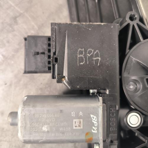 117935509-7a5803ac-bc1e-457e-9cca-0c22aef96c88-Piece-Leve-vitre-electrique-avant-droit-9840175780-CITROEN-BERLINGO-3-M-PHASE-1-9ba214efeb885093d632d261cb2cc28e8ddafd3e0d7a4e22dc838b5c779dc7f9_m.jpg