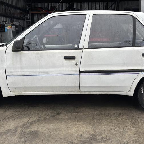 Vehicule-PEUGEOT-106%2520PHASE%25201-1994-0be2b55271ddfbb5acf2f7e7e7e9a417e8ae0a1c3a54728db617a3735e060d51_m.jpg