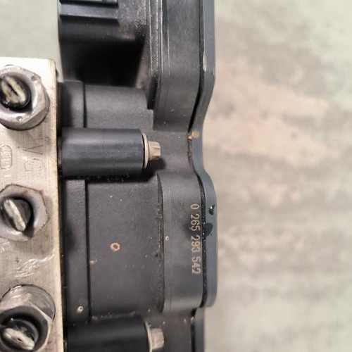 117937525-3f9451e1-de4e-4d33-80ce-f8c89c108f6c-Piece-Bloc-ABS-freins-anti-blocage-1673593380-CITROEN-BERLINGO-3-M-PHASE-1-bcdc430afbb48fe0be9c28bdf4ffa1f3d8bff6e0d4a2db37df49168a98b2abf6_m.jpg