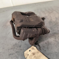 118012072-763fb5b6-0cf2-4673-a8c9-933f807e9f5f-Piece-Etrier-arriere-droit-freinage-FIAT-DUCATO-3-PHASE-1-a38c0cb38c6c65b8682f502b0ca3439de0e1af8a9a67e0f4fdd7d5125c4e2d31_m.jpg