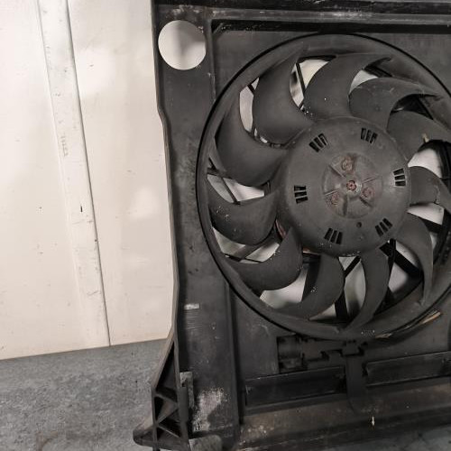 118012596-88e10cb2-e9cb-46b4-b8de-954afe3fc4db-Piece-Ventilateur-eau-4E0959455H-AUDI-A8-2-PHASE-1-491790d387b1927153824e823c9b6e9c98ae1aef5944e579e0be07d2cadf2e82_m.jpg