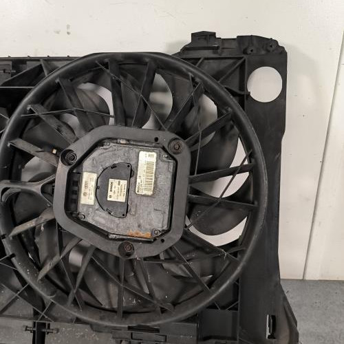 118012596-5e8cd859-3fab-42a5-b653-1b3cbab0cf2c-Piece-Ventilateur-eau-4E0959455H-AUDI-A8-2-PHASE-1-8e19d74fd4135153ffac16f147f7466efd91bc64af13100271c6cbb60a09c780_m.jpg