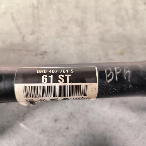 118019898-fba54e12-a423-4382-b1aa-9f9638443294-Piece-Cardan-gauche-transmission-6R0407761S-AUDI-A1-1-PHASE-1-f493cffc0ec962f87fe91d37d82eaa881c1f56e681cd8c45b5a40f1d47c8486a_m.jpg