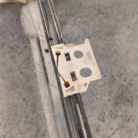 118023014-ebce9b2d-5942-4af0-a73a-63f1d0358aa3-Piece-Leve-vitre-electrique-avant-gauche-00009221CV-CITROEN-C4-PICASSO-1-3f47b4675579f5b3b3fe0e20100b7dfb7d6553cb44866ed412b24f99a1993f8a_m.jpg