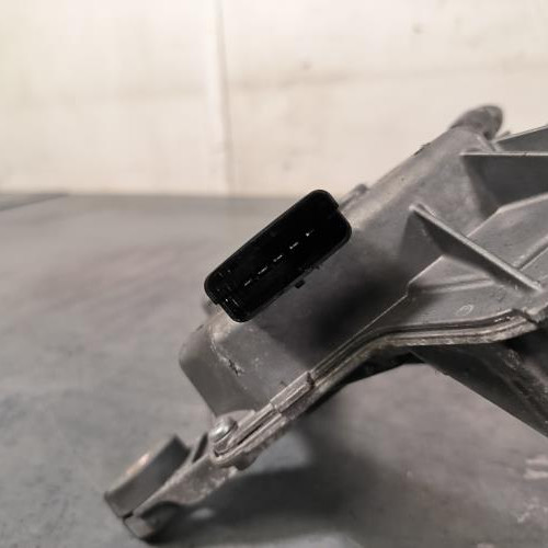 118023015-09dba82c-01d1-464f-81a9-39b824e4951a-Piece-Moteur-essuie-glace-avant-droit-00006405PH-CITROEN-C4-PICASSO-1-d5c1039c498de30b8b34018018f82fb0766792d5cc1cc6bbb305bf3c86070e9d_m.jpg
