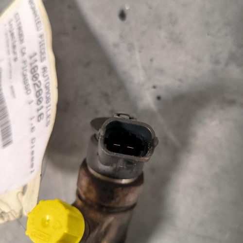 118028016-ae6e9b7f-7d67-46d7-93a9-20a80ca39194-Piece-Injecteurs-1609850780-CITROEN-C4-PICASSO-1-7948aa6437f50c23f771cfd56a7ba3e91b887c1a74260b67e3b85a053ac5b33f_m.jpg