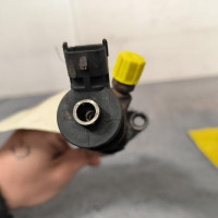 118028016-beda5751-76f8-47bd-b3fb-e7f2458bec3a-Piece-Injecteurs-1609850780-CITROEN-C4-PICASSO-1-ec750951b747bbcc935db8ed91fc46bbf7ab2960142a257ba515b9eb10b2df00_m.jpg