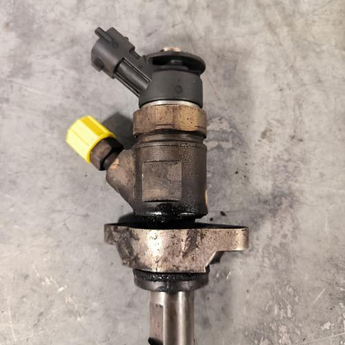 118028019-0981c63c-af93-4b6f-8f4d-73b63fd44f68-Piece-Injecteurs-1609850780-CITROEN-C4-PICASSO-1-24b9310d0a9460a1437c12bb961f78604a00450896cf0bc34402e1c71b3897ac_m.jpg