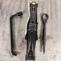 118107738-665671b0-985f-43f0-a973-9a63b28e2a77-Piece-Cric-Ensemble-depannage-9842859880-CITROEN-C3-3-PHASE-1-09172c3962b978ac9468bfffdb5395902fe234f67ea95884225e083379faa96c_m.jpg
