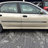 Vehicule-RENAULT-LAGUNA%25201%2520PHASE%25202-2000-9b8287559d3c2f09508d718eda95fb78e21f1ad6c85f03155a2dd6def42b0f03_m.jpg